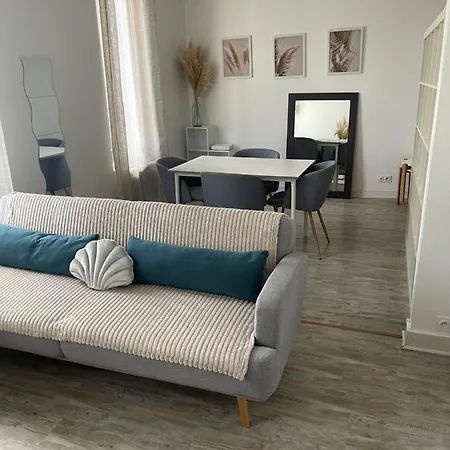 Le Voltaire Apartment Troyes Exterior photo