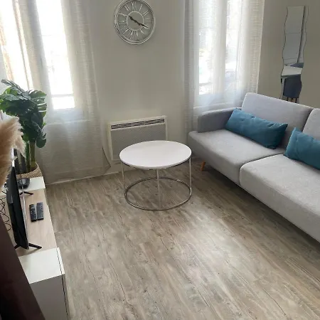 Le Voltaire Apartment Troyes Exterior photo